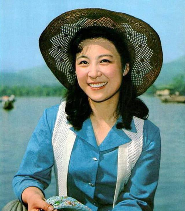 演员，王馥荔，去拍谢晋导演的电影，天云山传奇，想演冯晴兰，谢晋说，你要敢于突破，
