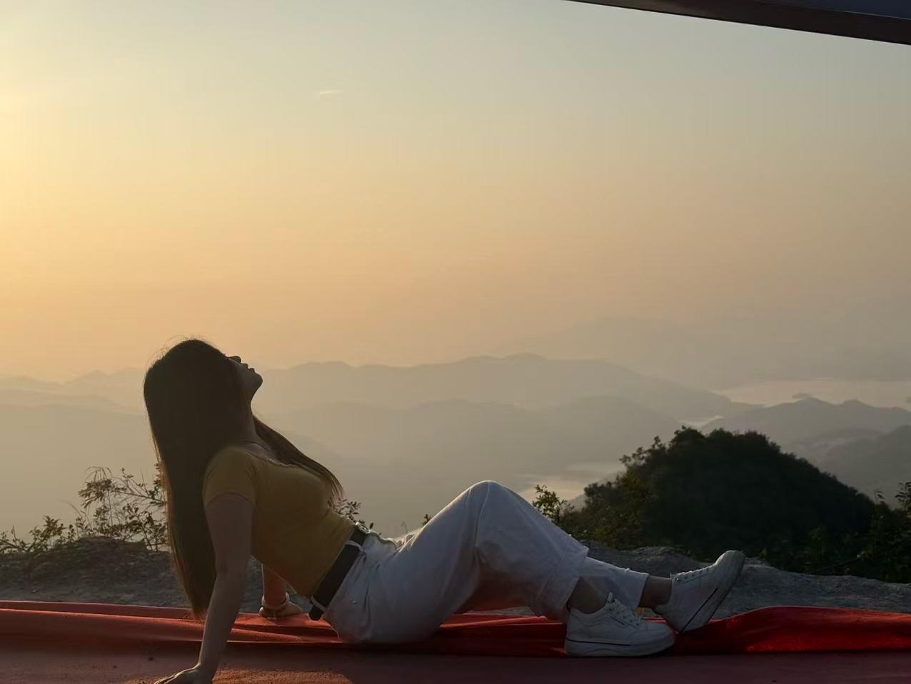 你不妨大胆一点  攀一座山 追一个梦 爱一个人