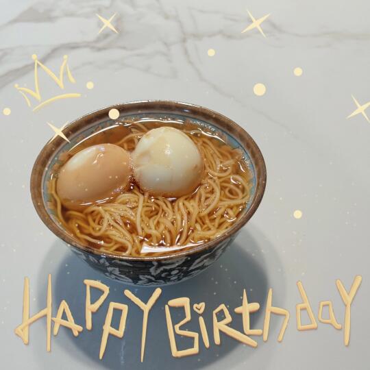 吃了一碗甜面🍜甜甜的又长大了