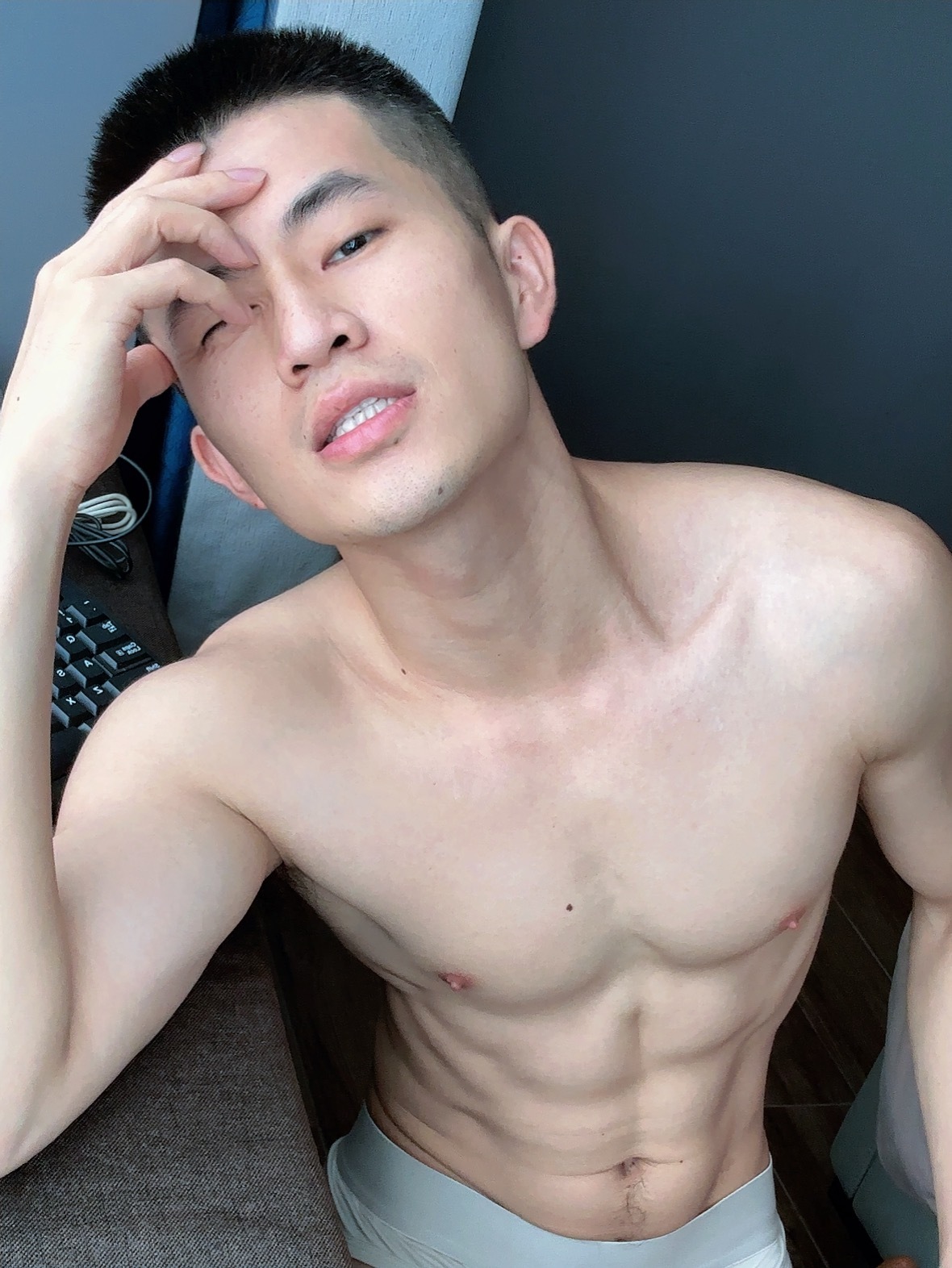 微博出问题了·最近就只看粮宝的脸吧｜[来抱抱]杂粮记摄影工作室 ｜我的日常plo