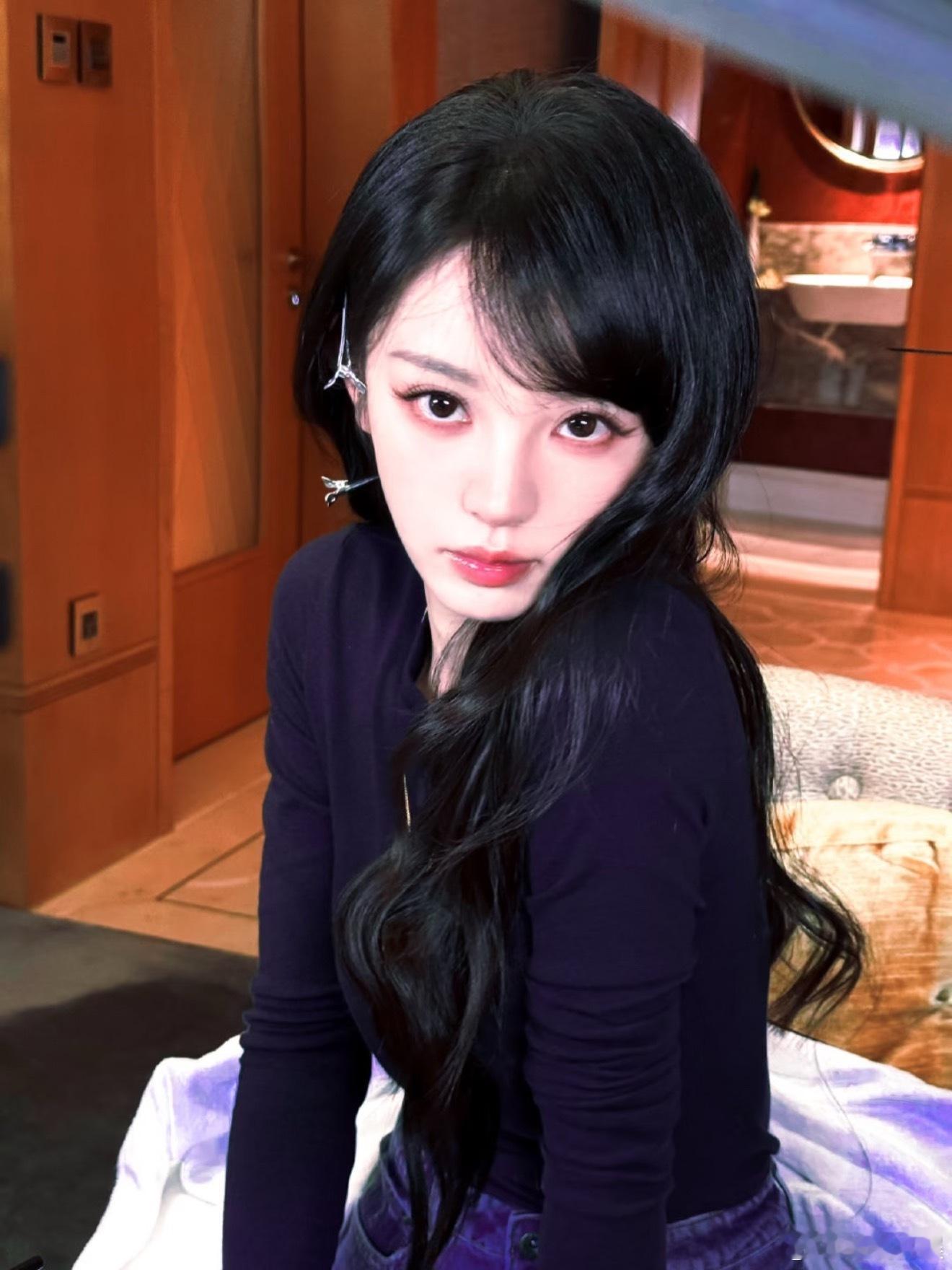 田曦薇：美容美发整上咯！期待这个薇砸闪耀VOGUE ！ ​​​