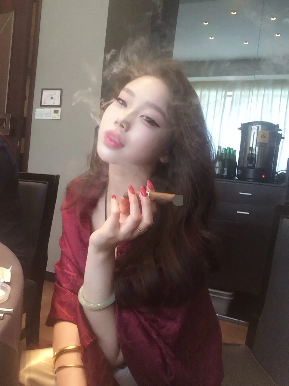 如果我赚了很多钱 我一定买下你的片刻柔情