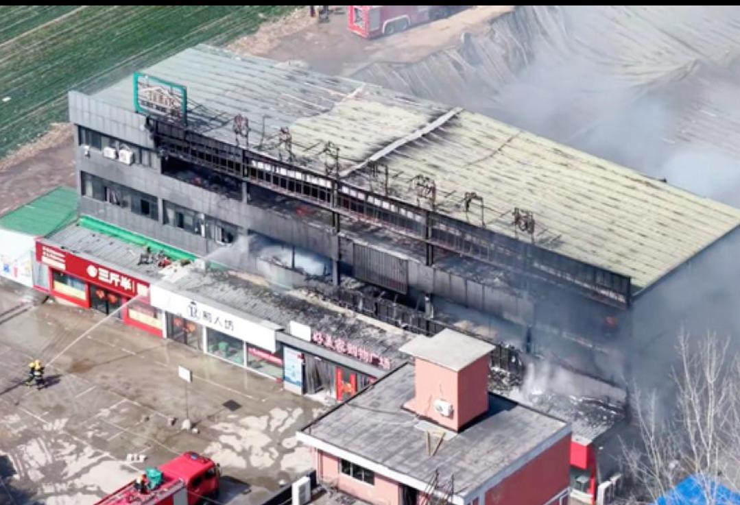 河南驻马店上蔡一大型超市突发大火
‌2026年2月20日(大年初四)上午，正值春