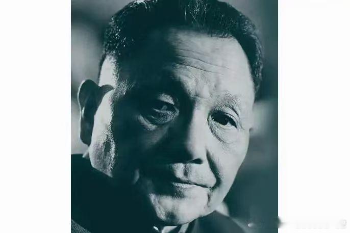 历史上的今天，1992年1月18日—邓小平在视察武昌、深圳、珠海、上海等地时，发