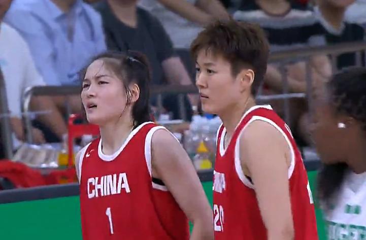 张子宇、王思雨缺阵，中国女篮得分缩减一半，半场落后尼日利亚29分之多！北京时间2
