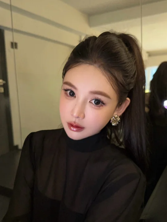 永远臣服于黑色🖤