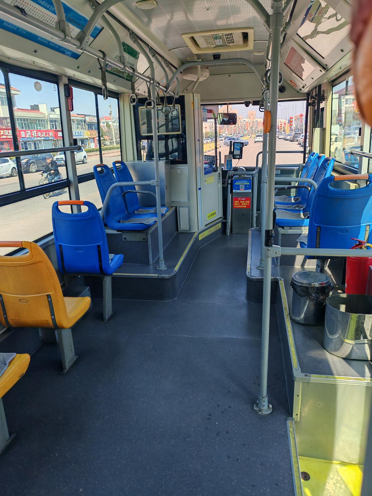 这是独属于我的专车，你相信吗？

下午三点半，为八十多岁的老妈做好了饭，我踏上了