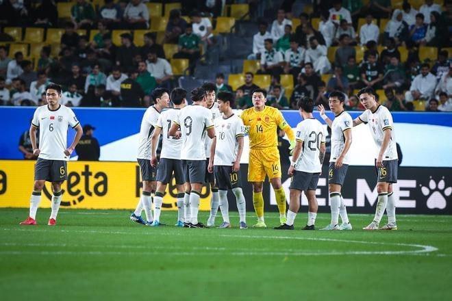 【世预赛-中国0-1沙特遭2连败 林良铭染红蒋光太伤退】        3月21