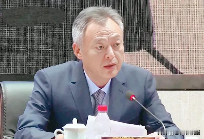 秦志戬解读：孙颖莎、王楚钦五人自愿放弃2026亚锦赛选拔，国乒拿什么压制日本队？