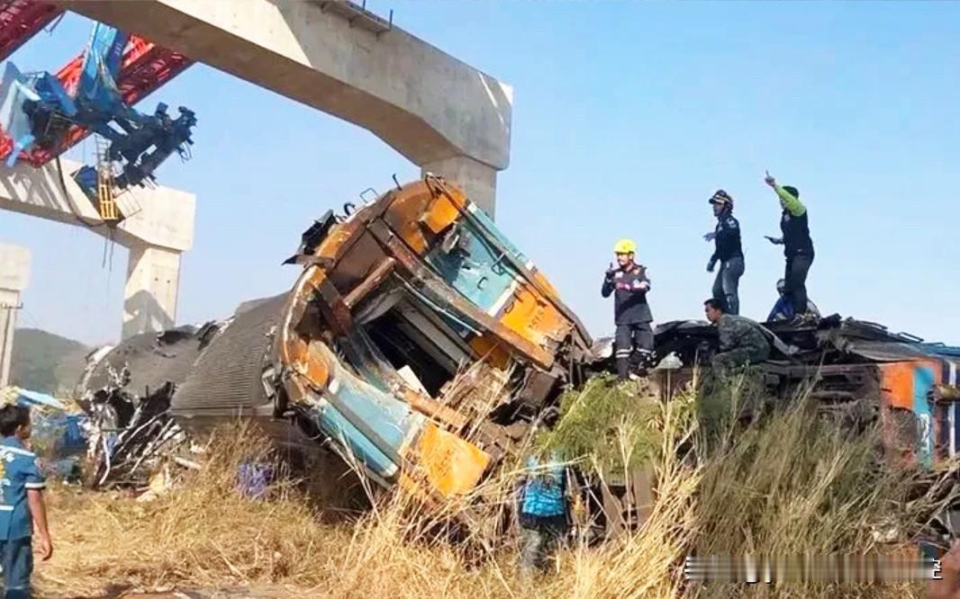 【泰在建高铁项目发生严重事故】
    泰国媒体14日报道，在该国呵叻府高铁项目
