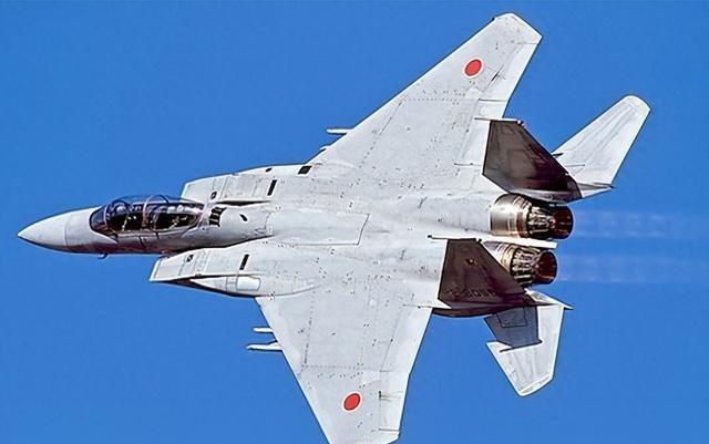 日战机跨洲降落北约四国，日本终于摊牌了，这下俄罗斯可坐不住了。

日本这个国家，