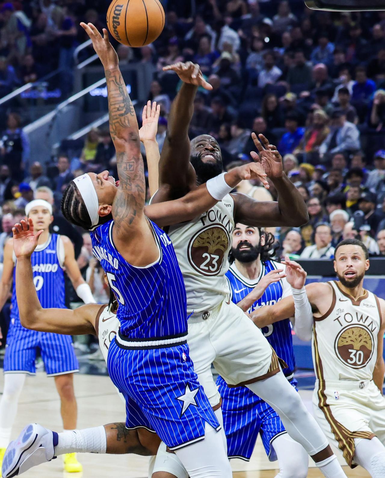 兄弟们，假设你能同时拿到清华大学录取通知书和NBA状元签，这道选择题你会怎么答？