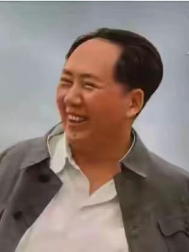 毛主席才是真正的“无冕之王”！把所有荣誉都给了人民和将士，自己却连量身定做的大元