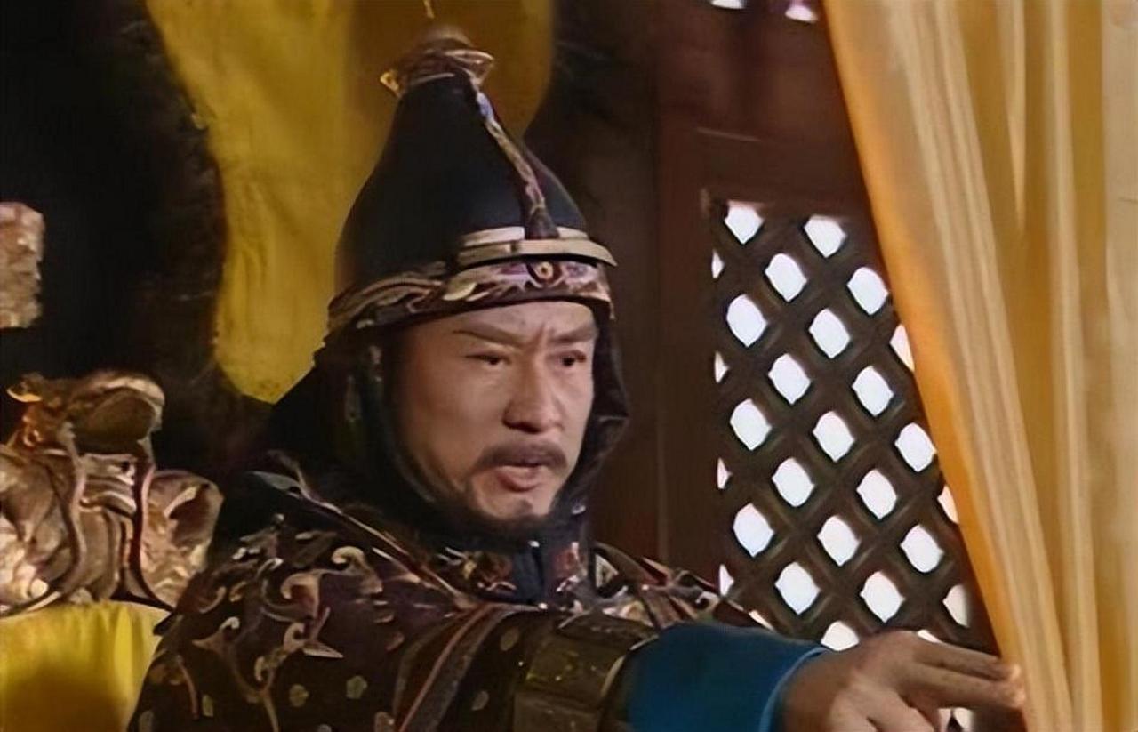 雍正感叹无人可用，张廷玉：死牢里有个现成的，一代功臣就此诞生。

这个从死牢走出