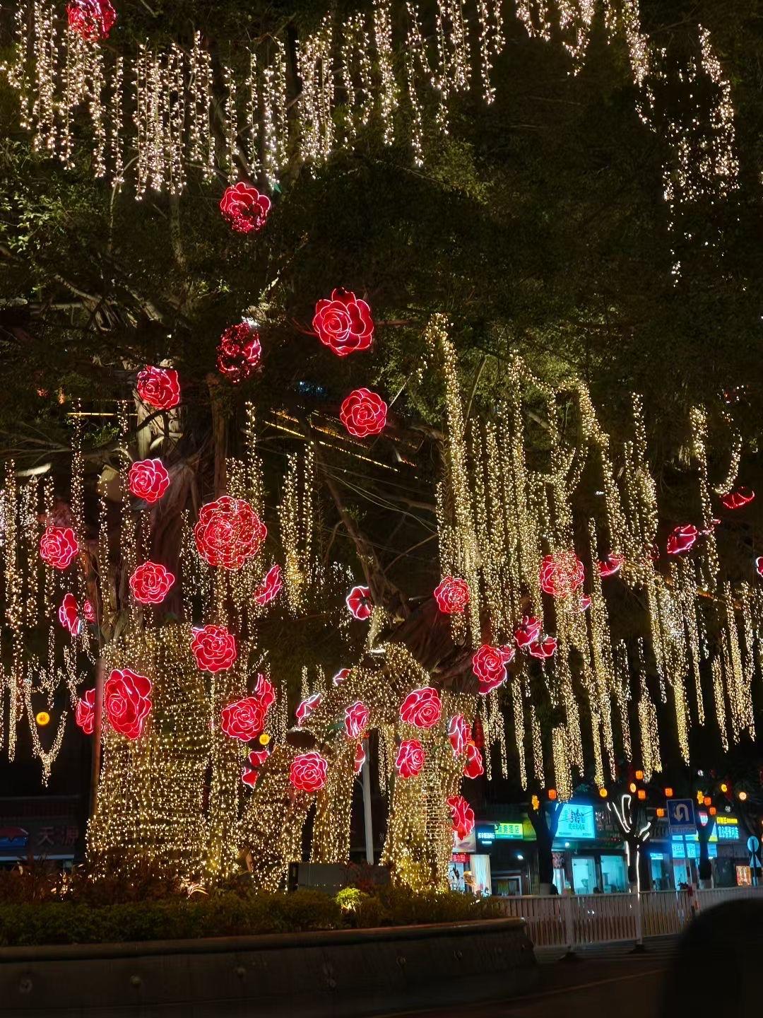 牢牢记住的，老人言：

1、 男人一根葱，房事一刻钟。
2、 女长金鱼嘴，必喝两