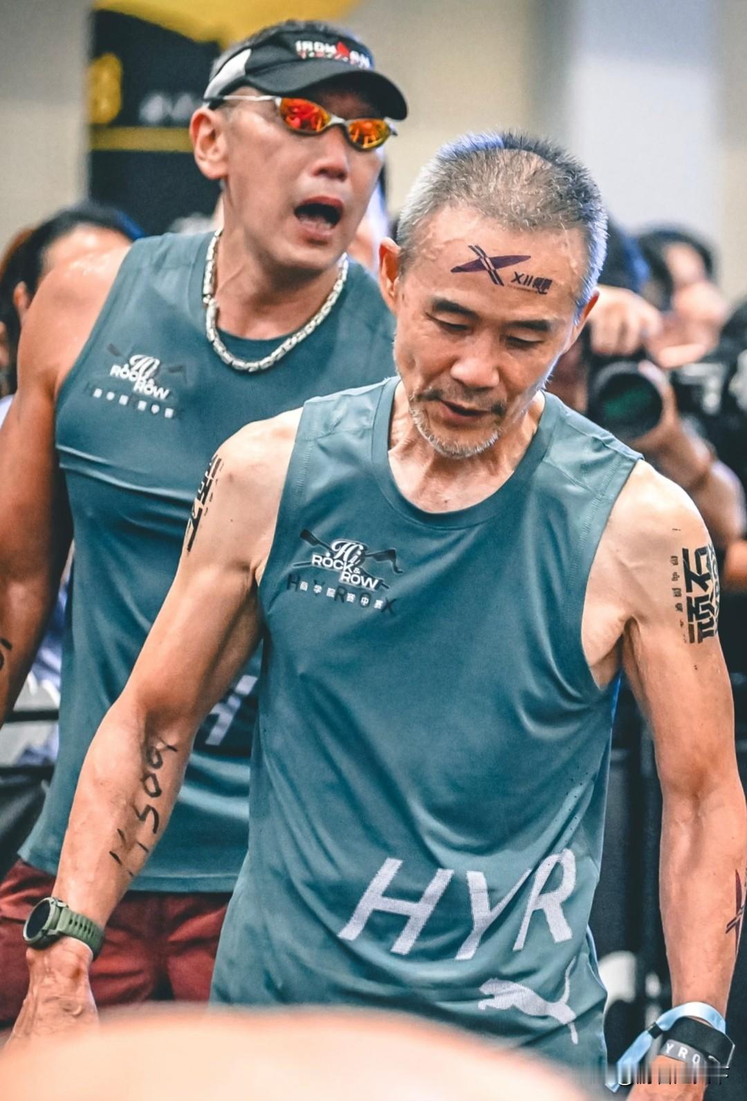 没想到迟重瑞和王石竟然是同龄人，王石出生于1951年1月23日，迟重瑞出生于19