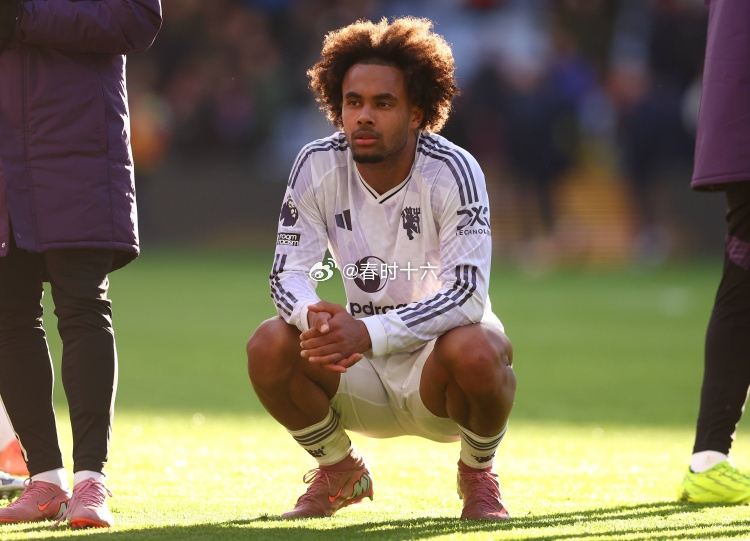 强制买断！罗马诺：齐尔克泽很想去罗马，曼联签替代者后放他离队 12月30日讯 据