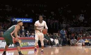 快船时期的保罗，算是职业生涯的巅峰吧