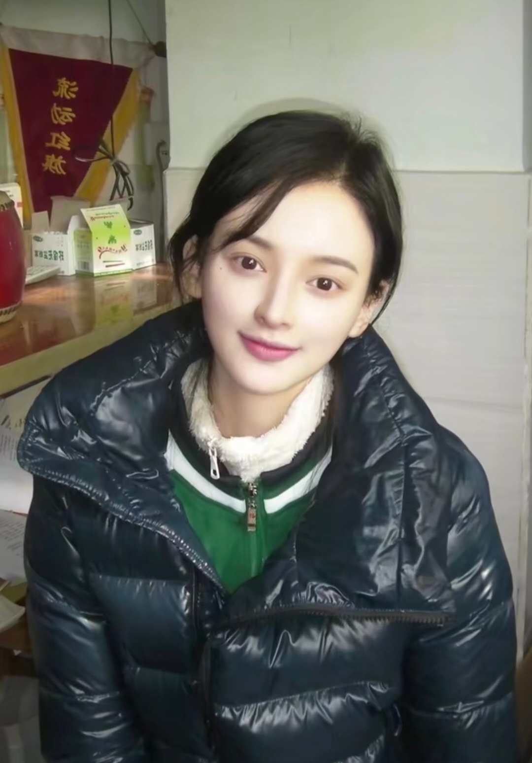被质疑长相听障女生称微调过几处 反正脸是自己的，开心就好 ​​​