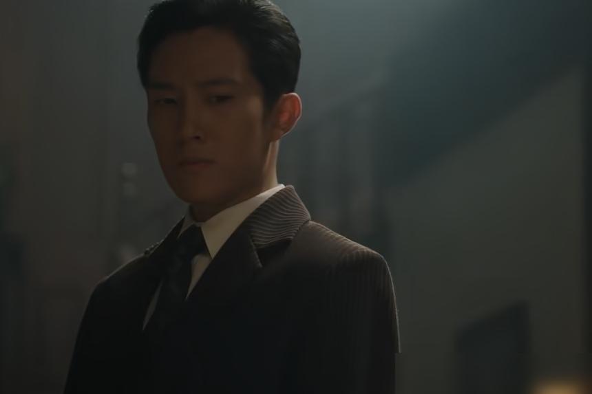 《九个弹孔》李智信醒了，白书轩牺牲，潘祖望请陈司令帮助李智信，陈小石向潘祖望打听