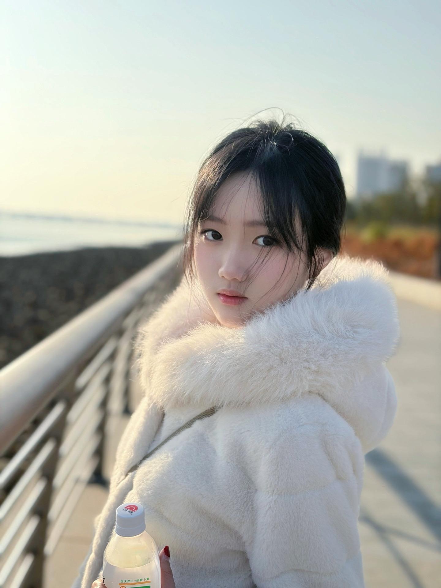 爱我要有五颗心 真心 耐心  良心 忠心 一直偏向我的决心