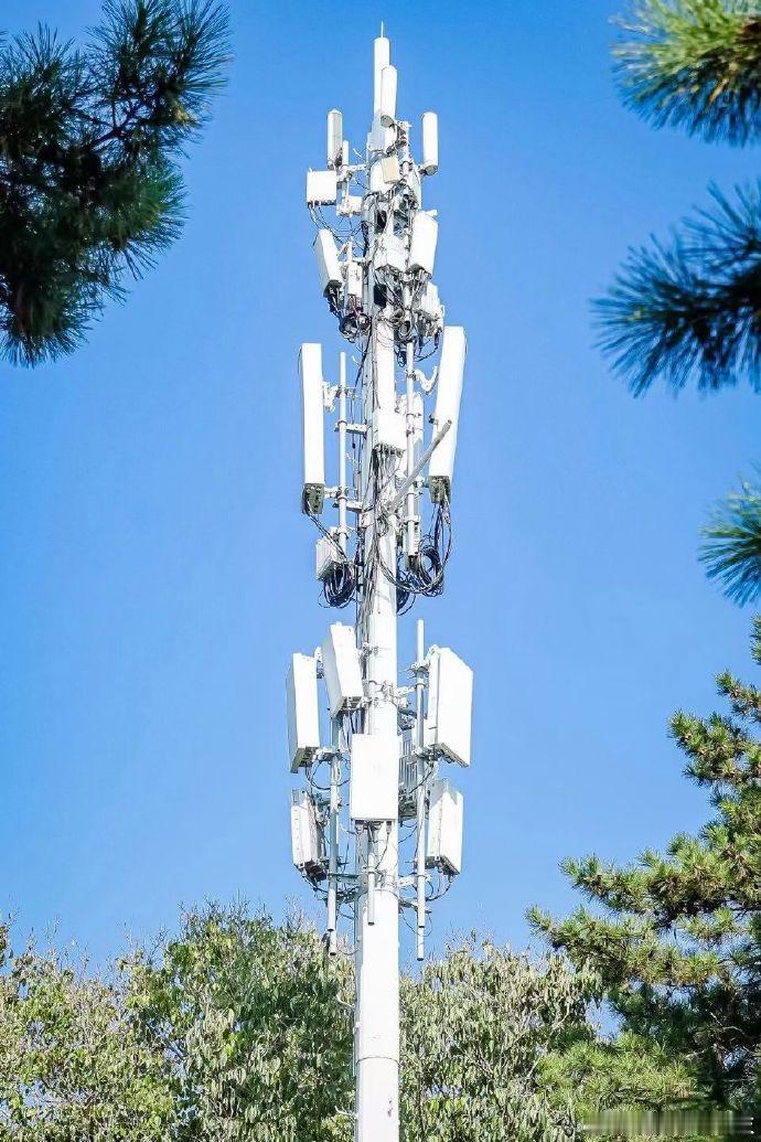 截至6月底，我国5G基站总数达到510.2万个，5G-A商用网络覆盖超330个城
