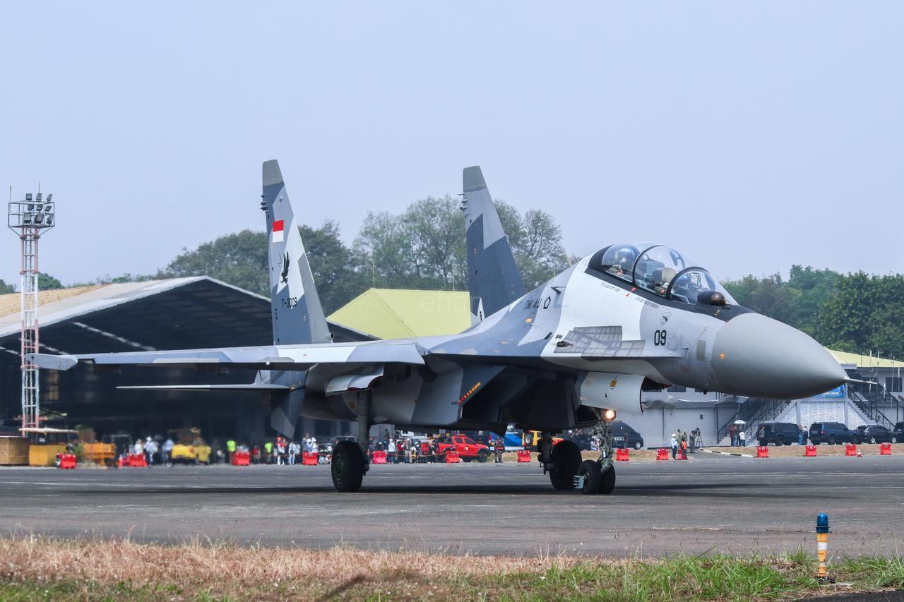 印度尼西亚空军：来自“两个阵营”的战斗机
2026年8月16日，印度尼西亚空军在