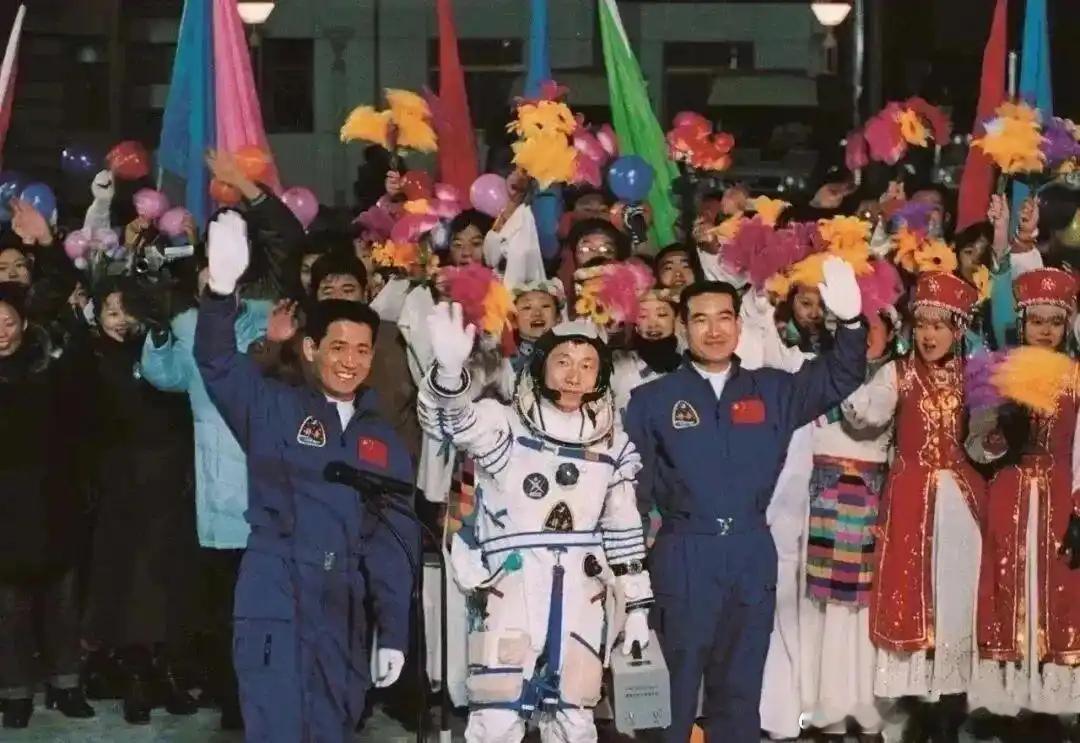 神舟二十一号要升空了[打call]10月31日23时44分发射神舟二十一号载人飞