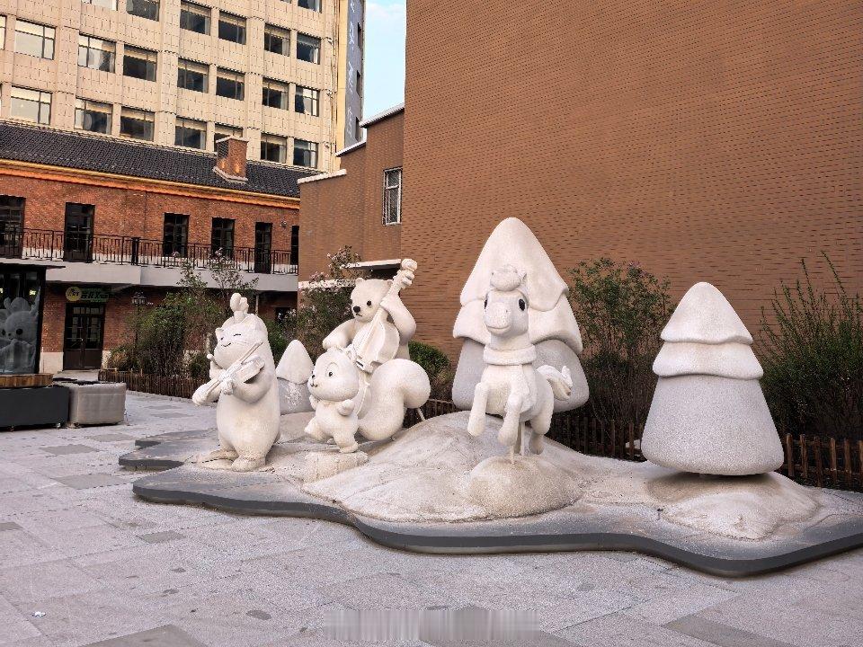 继续捐步做公益，今天是个阴雨天，适合逛商场我的日常plog 长春·重庆路商业街
