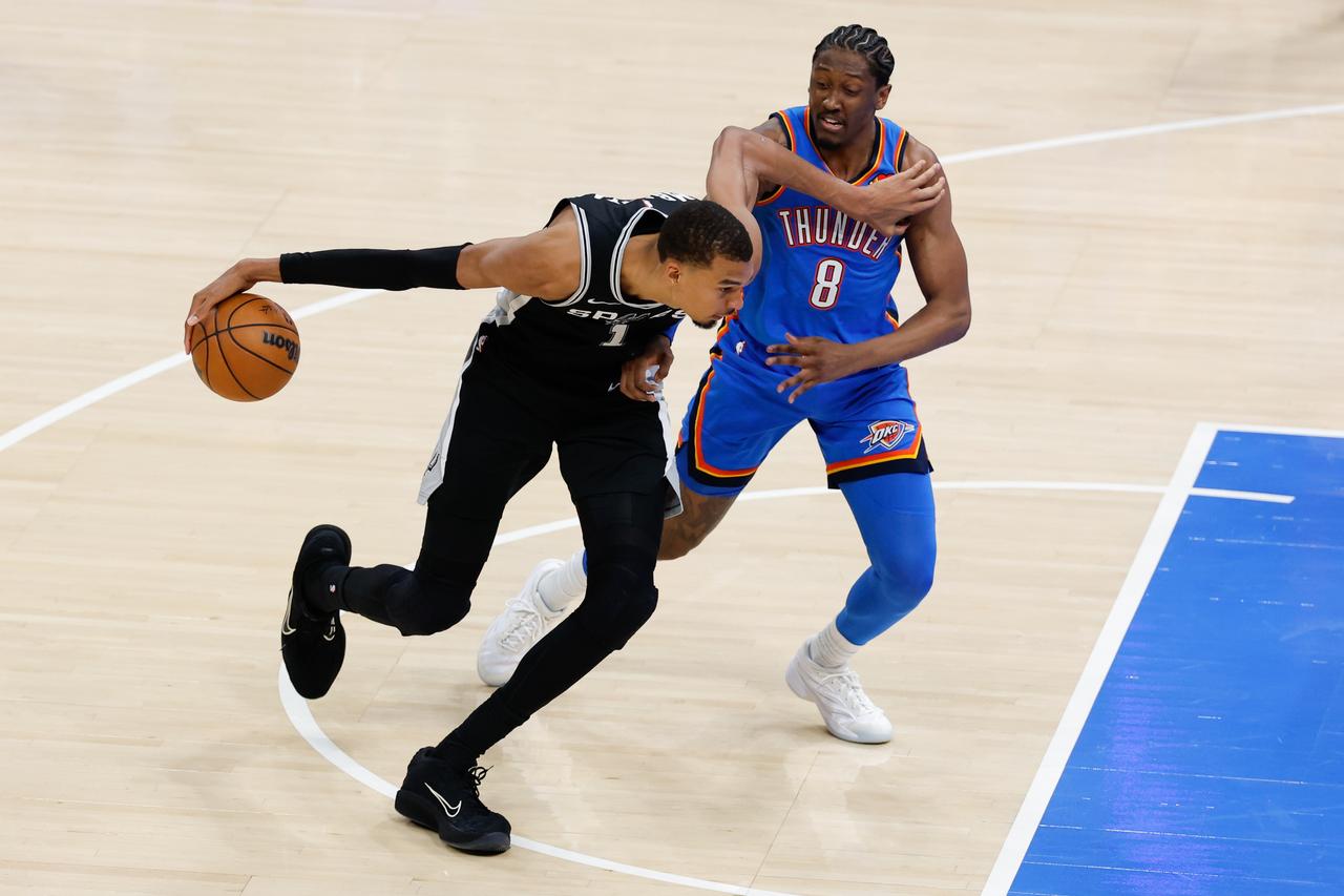 雷霆为什么防不住文班亚马？亚历山大说出心里话
NBA季后赛西部决赛G2的比赛结束
