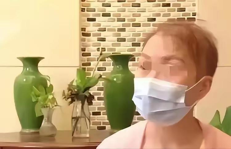 “我现在还不想死！”2020年湖南44岁癌症晚期母亲，要卖掉120万的房续命，丈