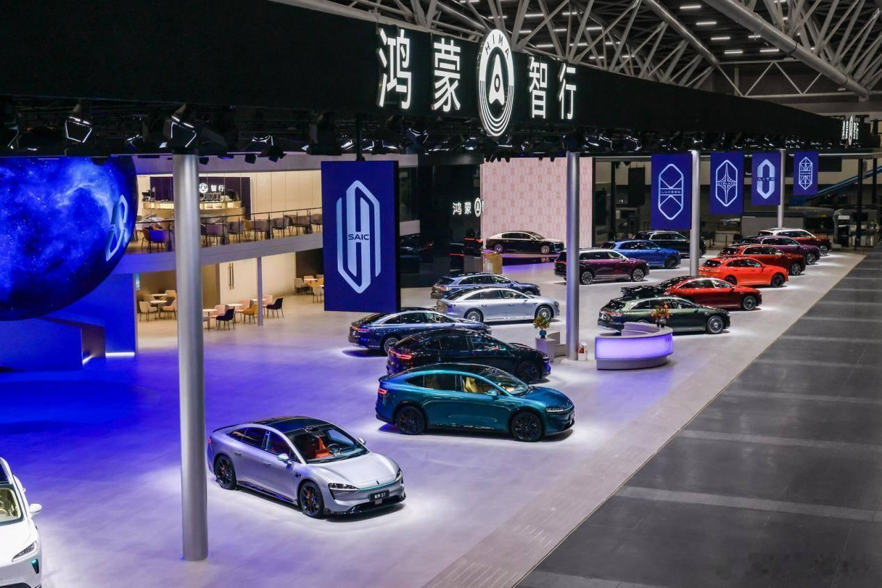 8月汽车销量榜出炉：奇瑞排第三，小鹏挤进前十？近期，2026年8月的汽车销量/交
