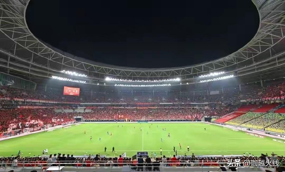 中超联赛揭幕战在成都蓉城和（深圳新鹏城）之间展开！

3/6号晚上19.35分