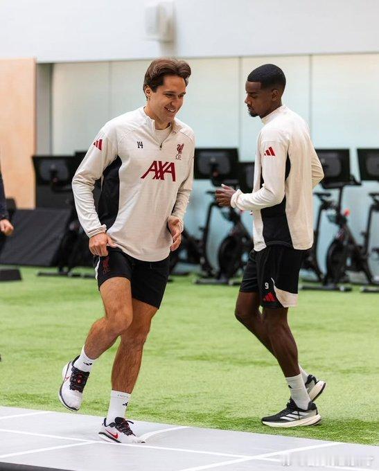 基耶萨评价伊萨克：