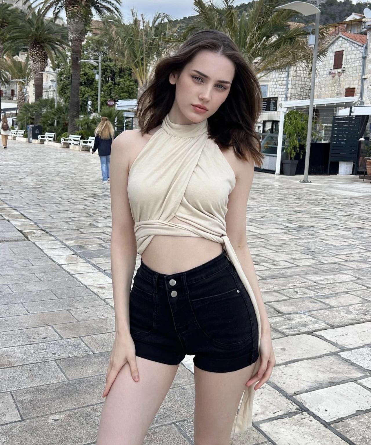 乌克兰现在最大的问题并不是战后重建，而是战争结束后，大量乌克兰女性很有可能找不到