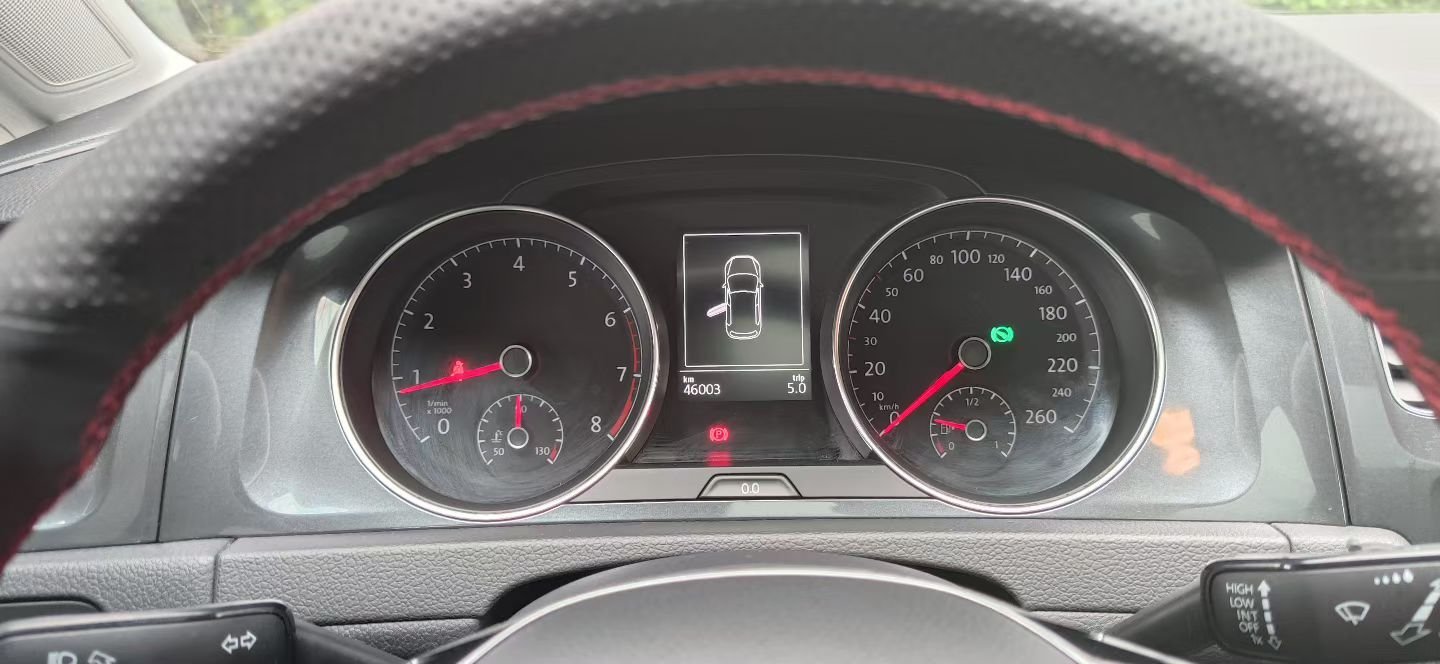 捡漏一台极品车况高尔夫！19年3月上牌，19款280TSI DSG舒适版，实表仅