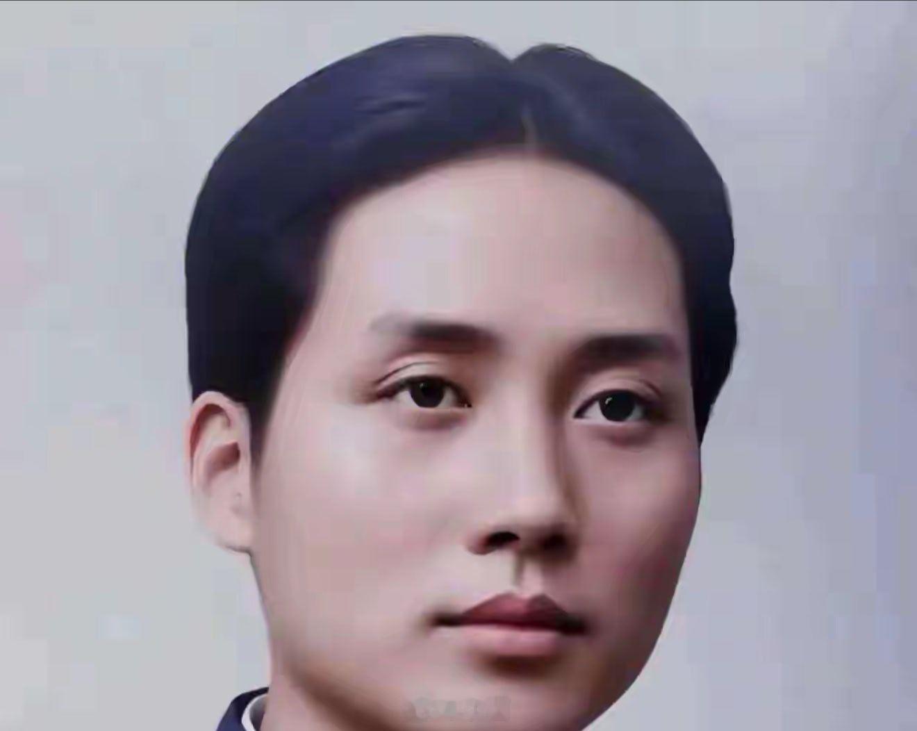毛主席才气映帅姿为人熟悉的是，毛主席是千年一遇的伟人，恰让人忽略了帅气！他的帅气