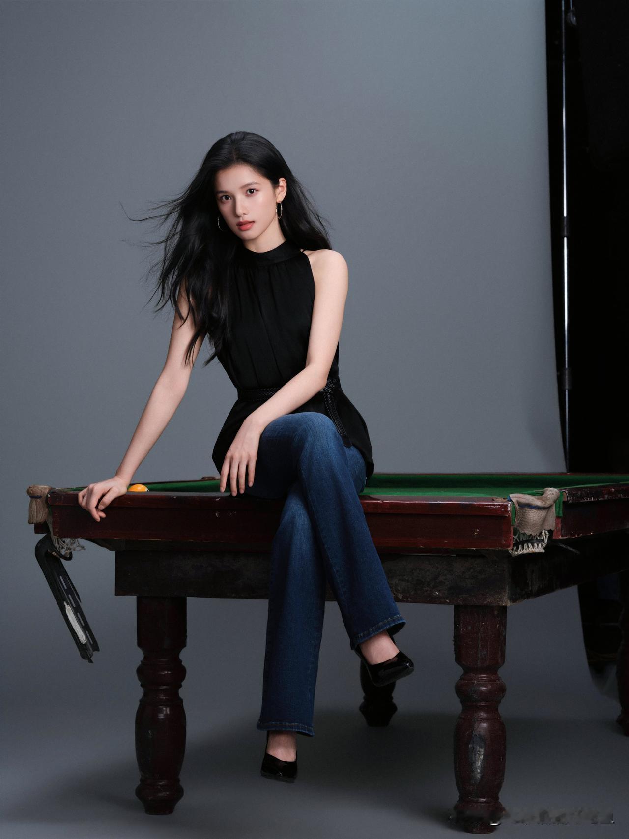 张婧仪分享图片