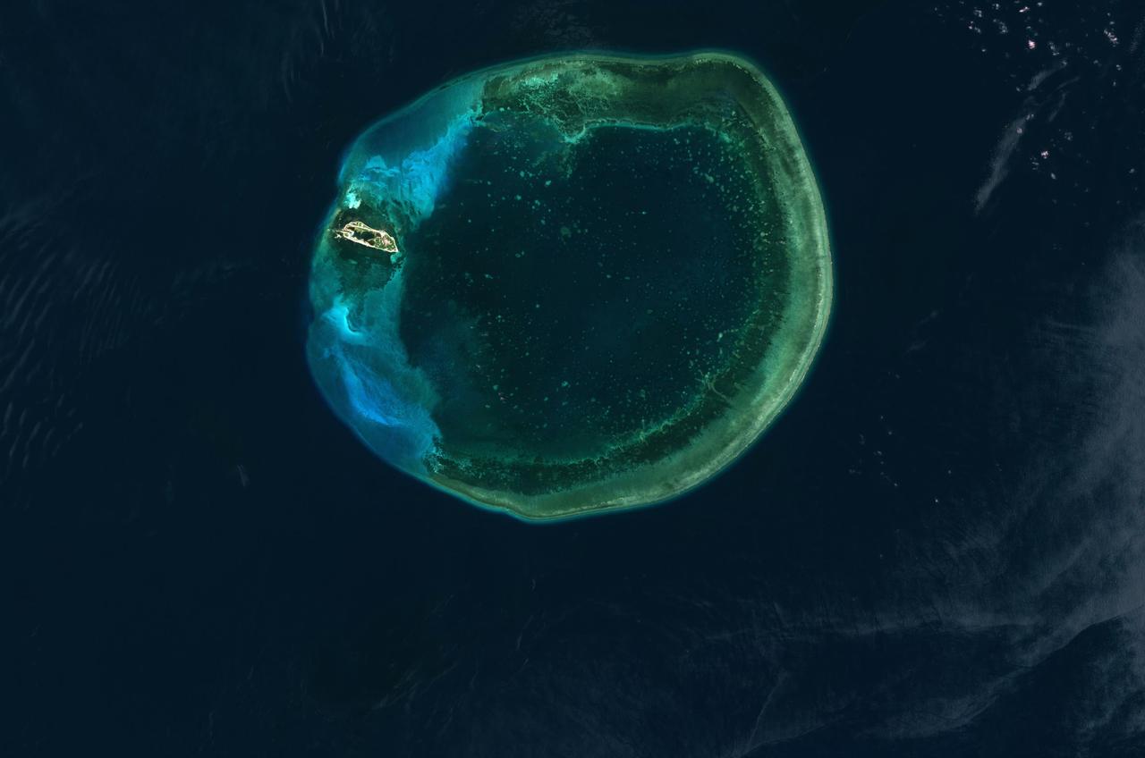 中国东沙群岛高清卫星图