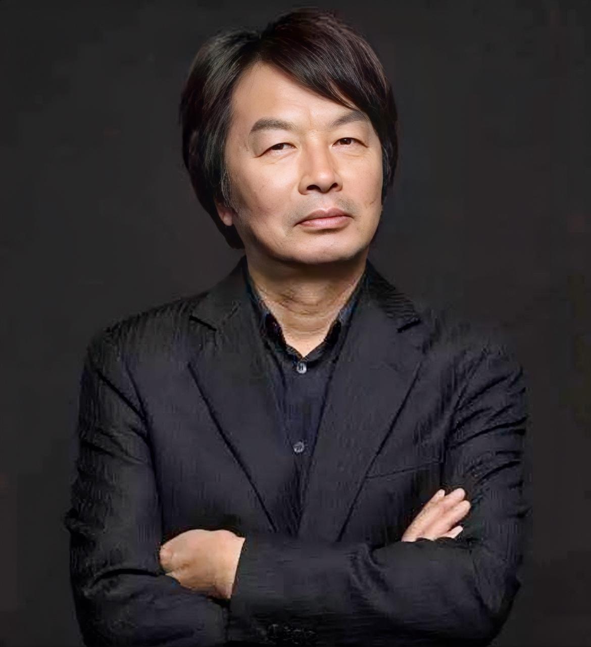 北大鬼才刘震云一句话戳破真相：

让你舒服的，最后榨干你；
让你上瘾的，最后赔上