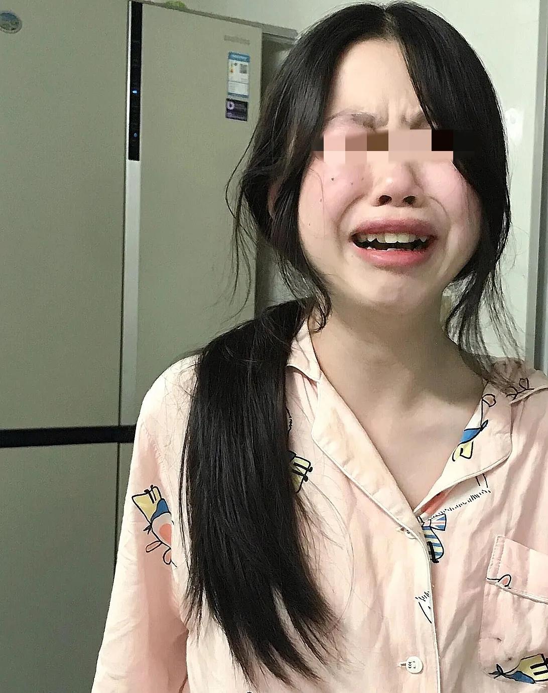 河南，女子花28000元买了一个“高铁安检员”内部名额，上岗后才知：月薪仅175