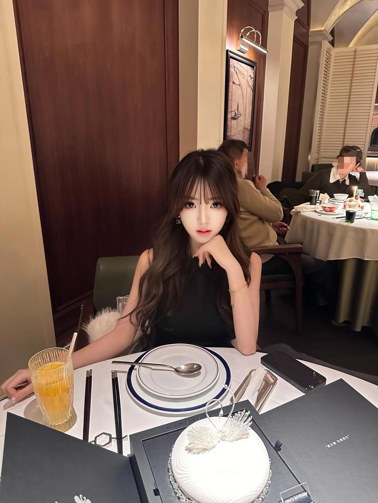 人生未可知，甜点要先吃。优雅气质 清纯甜美 清纯少女 与众不同