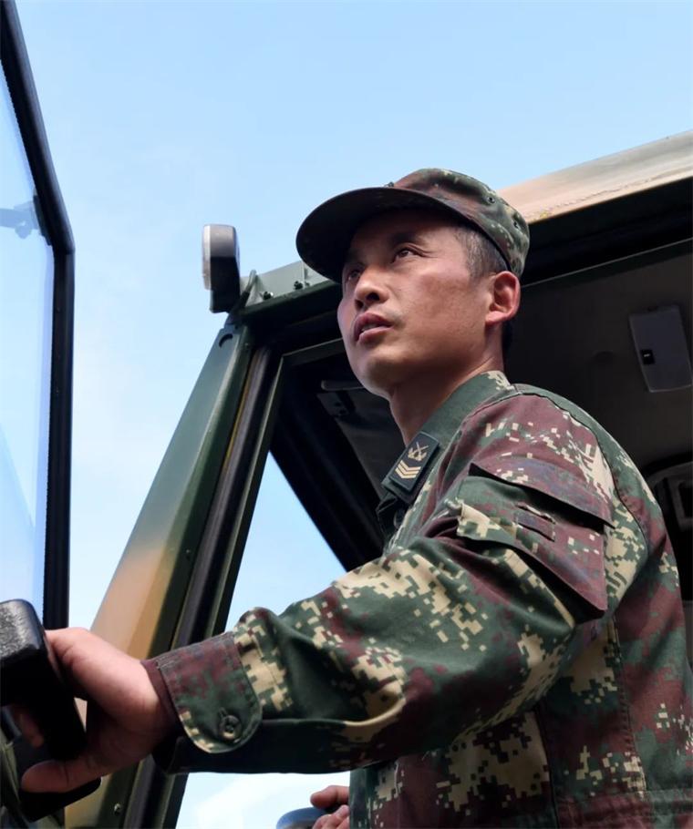 网约车司机智斗间谍：一脚油门守护家国安宁

4月16日，国家安全部披露的一起真实