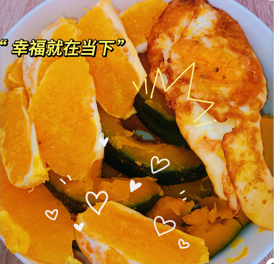 早饭嘻嘻 我妈现在也被我带着爱吃水煮的了 水煮菜真的很好吃啊 [偷笑] 