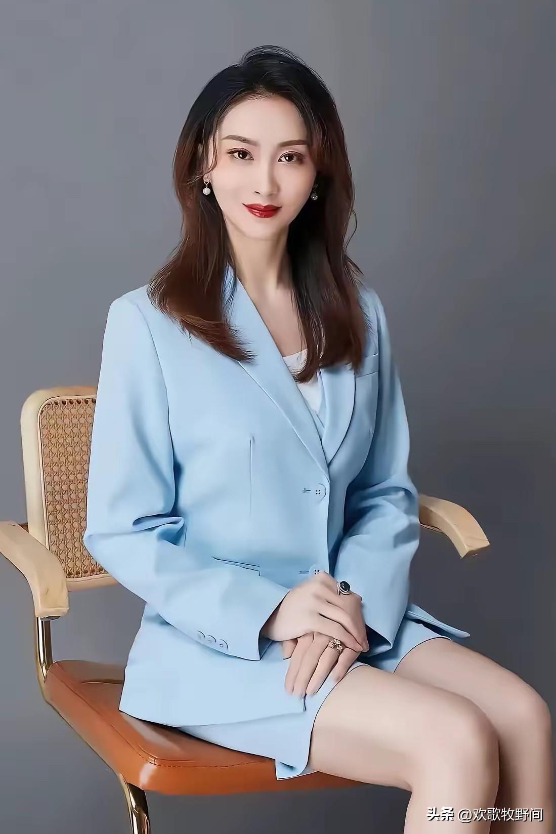 果然还是女人更懂女人
 
我问我姐，裴轶被北理工解除聘用之后，以她的专业背景，还