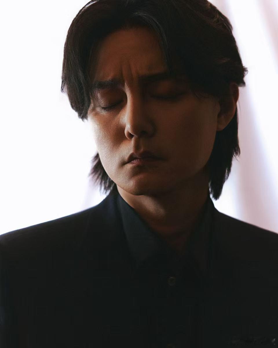 黄晓明尹正创业谁当老板 厌倦了千篇一律的恋爱甜剧，这种娱乐圈创业写实题材反而很对