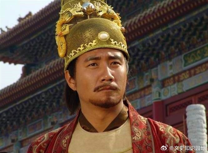 朱元璋从乞丐到皇帝，一生开疆拓土，生下 26 个儿子，其中绝大部分活到了成年，并