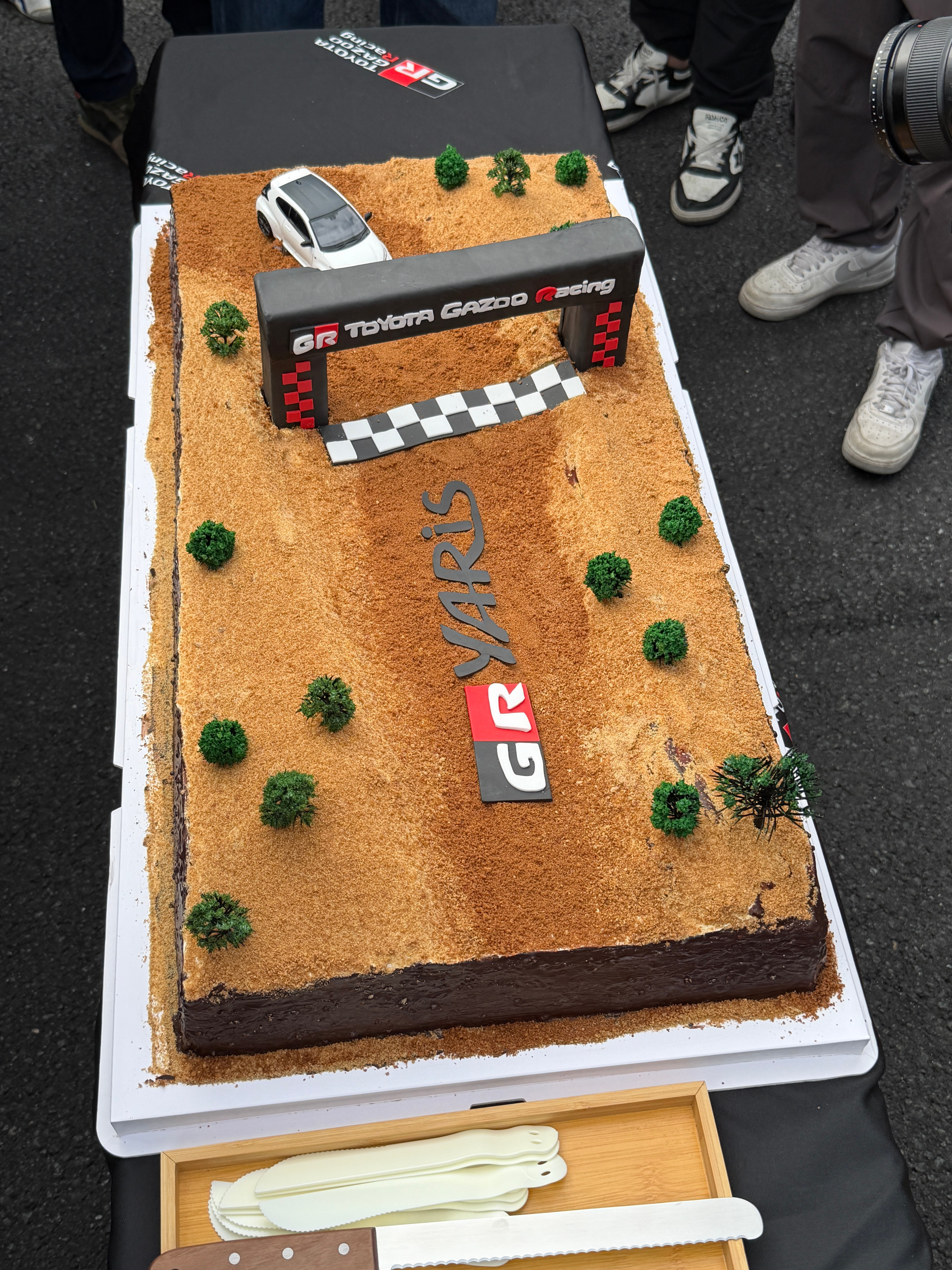 广州车展前咱的小血脉提前喷张起来～我的小红🚗还没交付……提前来感受下车主的交车