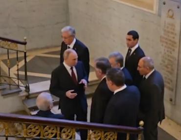 【和日本C5+1后，中亚五国元首齐聚莫斯科，这是向普京汇报出访成果吗？中亚国家还