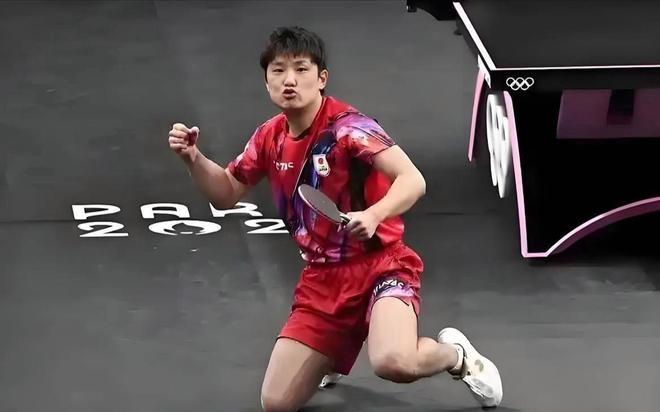 日本 5-4 法国
2025成都国际乒联混合团体世界杯第二阶段循环赛，日本队对阵